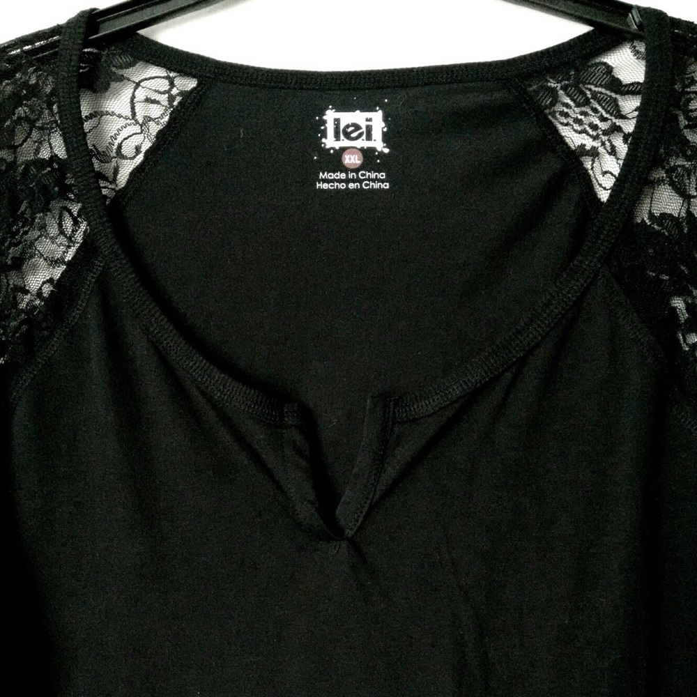 lei long sleeve top with lace sleeves - Picture 4 of 7